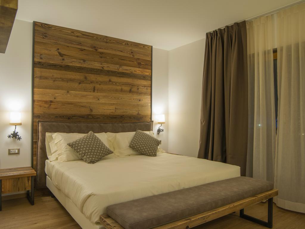 Hotel Garnì Caminetto Madonna Esterno foto