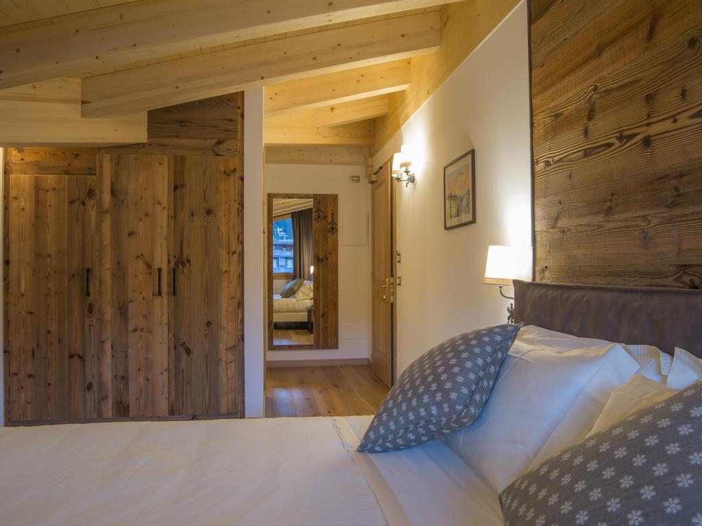 Hotel Garnì Caminetto Madonna Esterno foto
