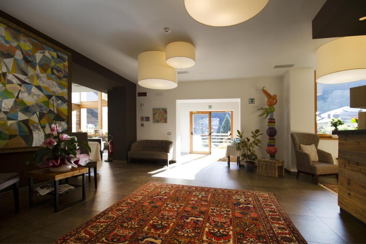 Hotel Garnì Caminetto Madonna Esterno foto